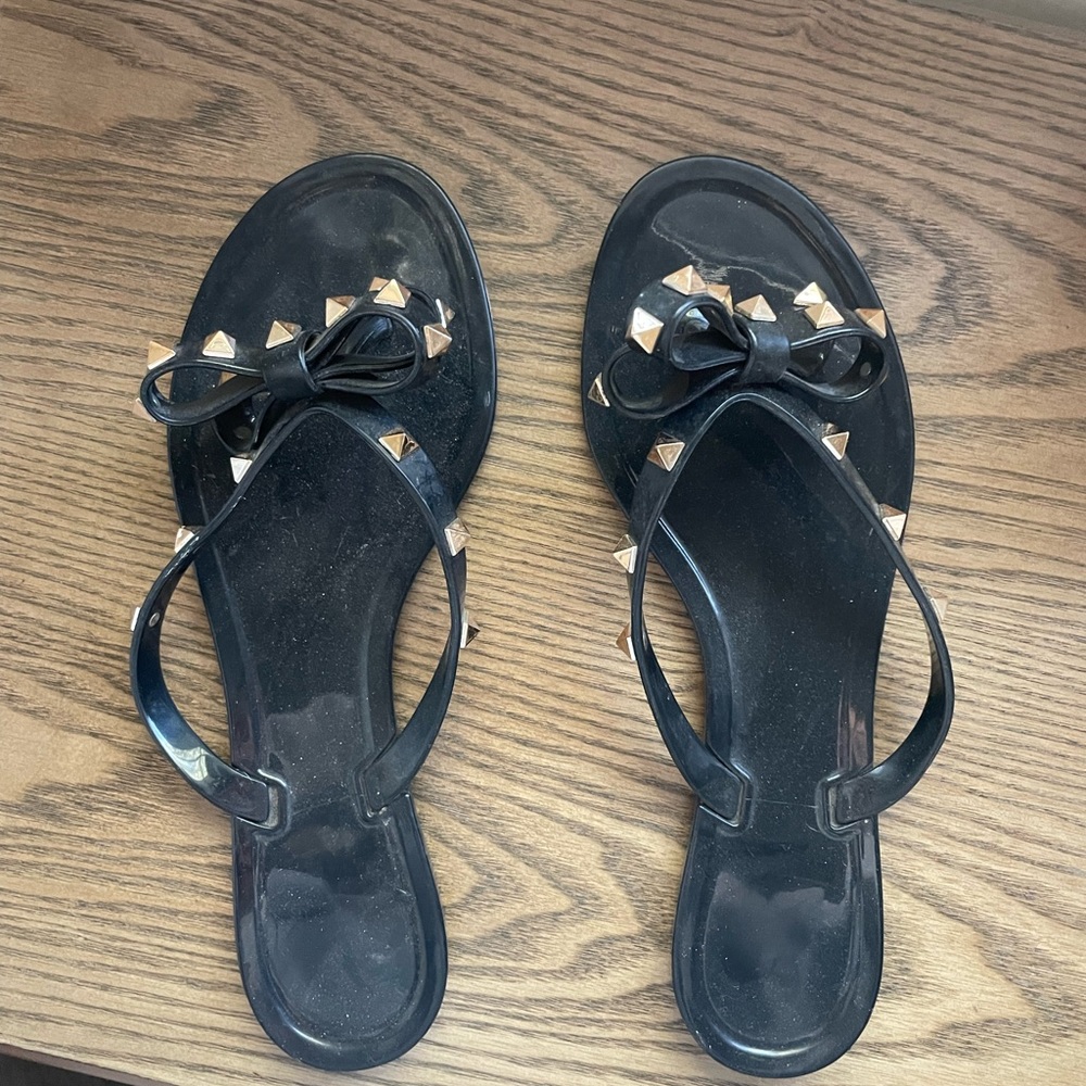 Sandals - Picture 3 of 9